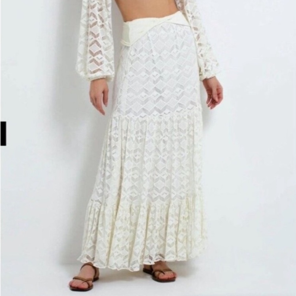 PatBo Crochet Midi Skirt Ivory Size Small/Pequeno